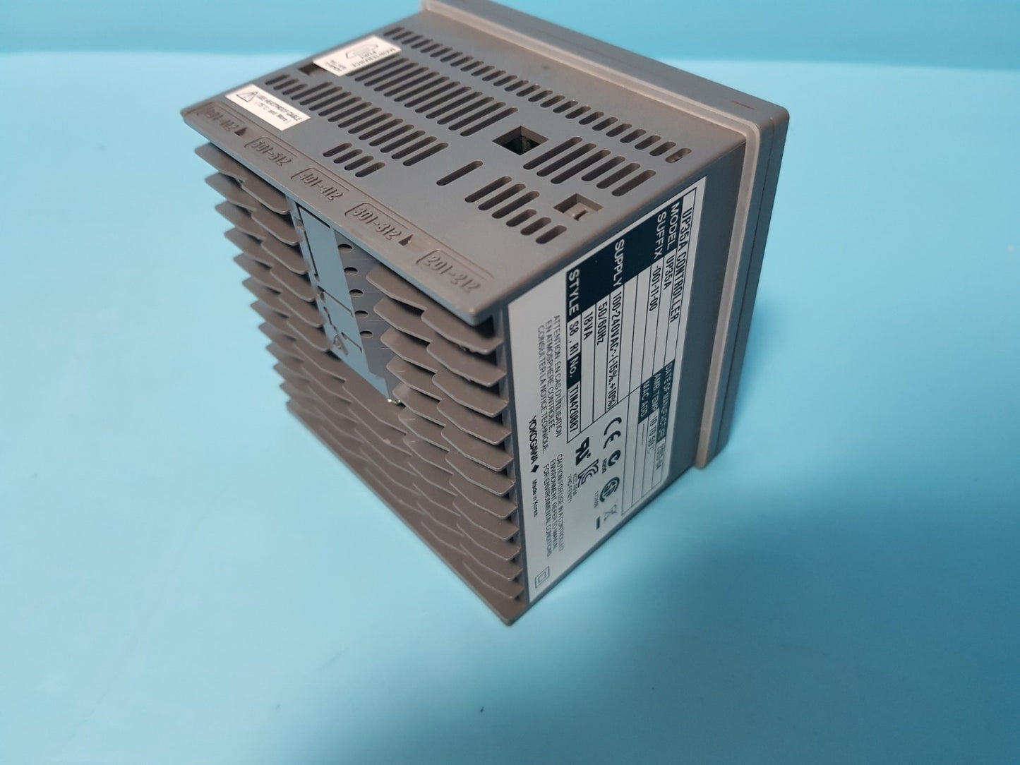 Yokogawa UP35A-001-11-00 Process Controller S8