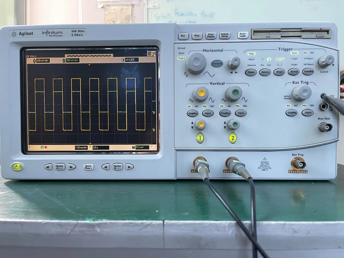 Agilent 54820A 500MHz 2GSa/s Digital Oscilloscope