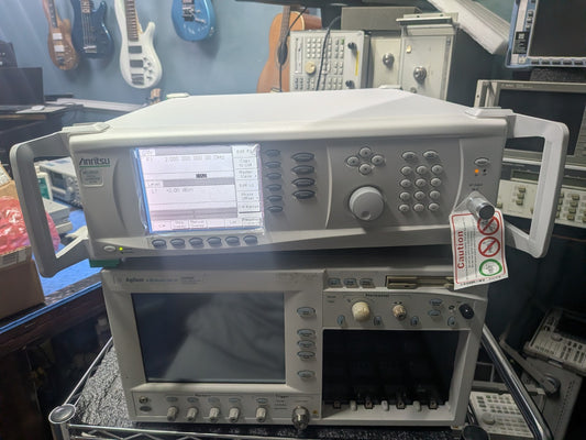 Anritsu MG3694C Signal Generator 2-40GHz High Power Low Phase Noise