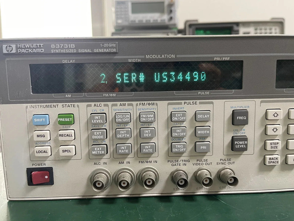 Agilent 83731B 1GHz-20GHz Synthesized Signal Generator