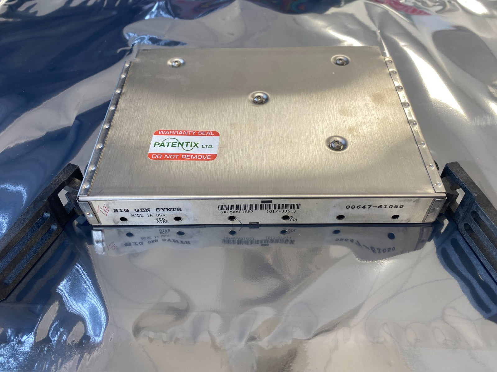 AGILENT 08647-61050 Signal Generator Synthesizer