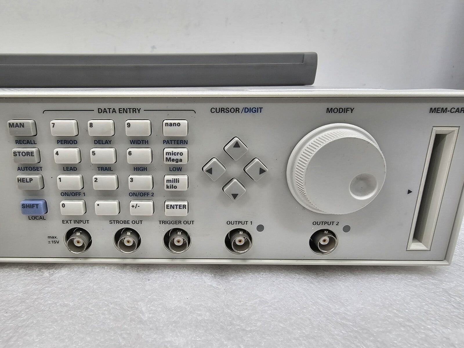 Agilent 81104A Pulse Pattern Generator