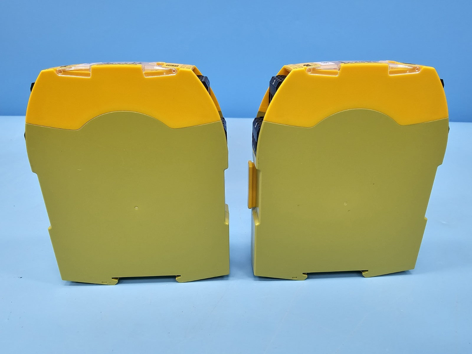 Pilz PNOZ S4 750104 Safety Relay Module