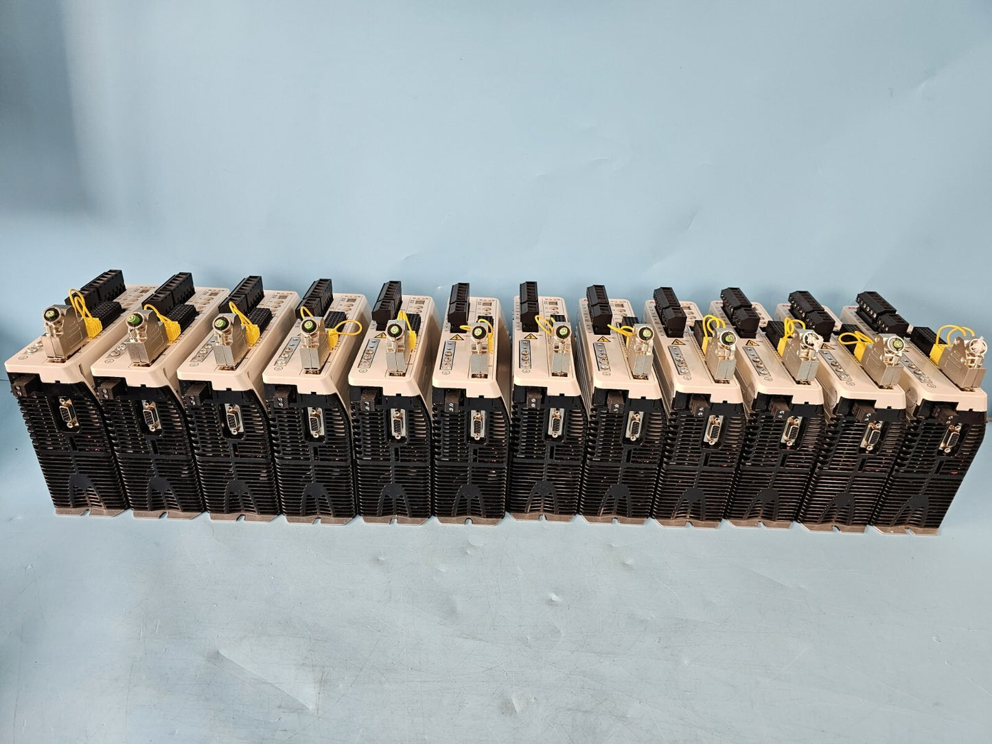 ABB MFE190-04UP-09A0-2 Servo Motor Driver