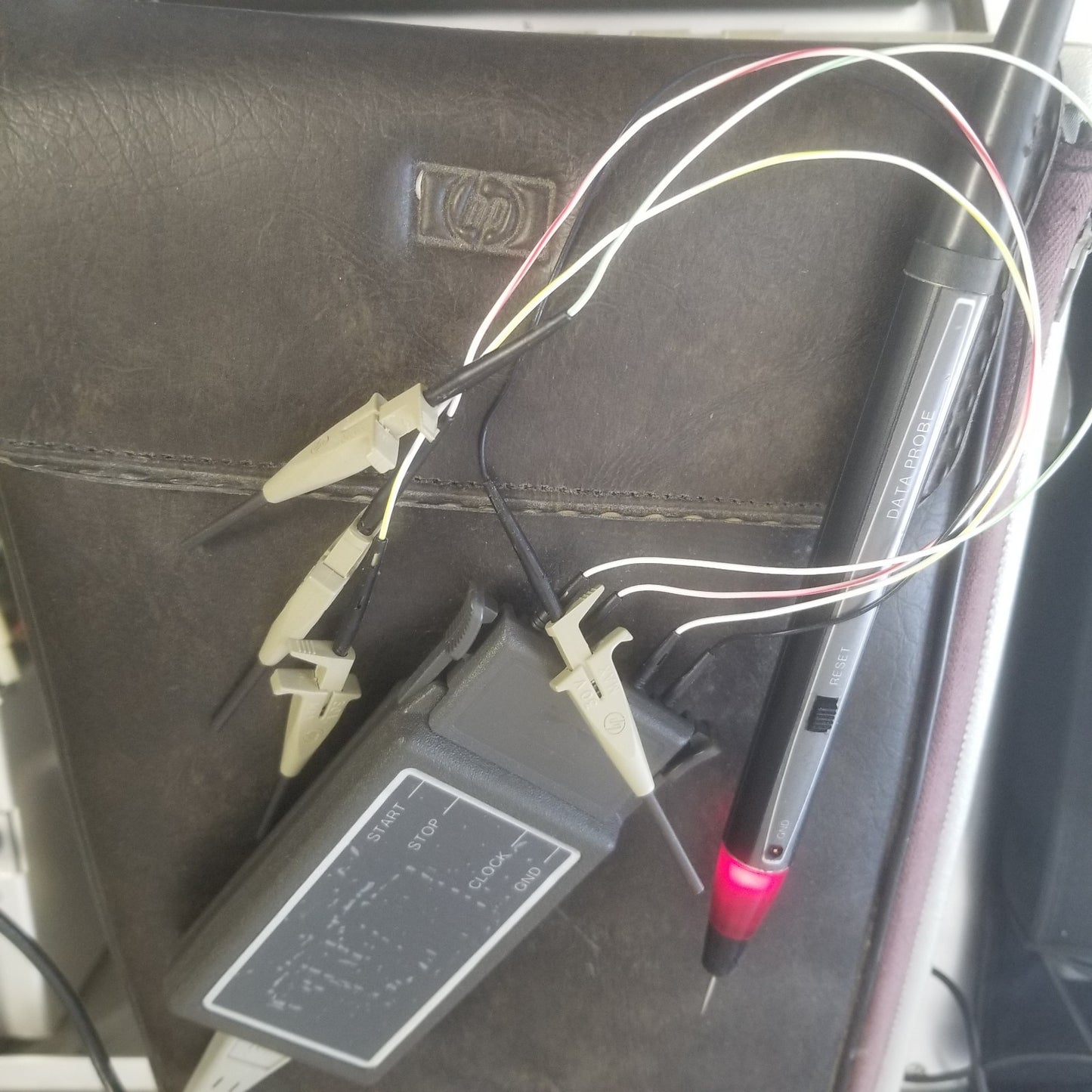 HP 5004A Signature Analyzer with Accessories