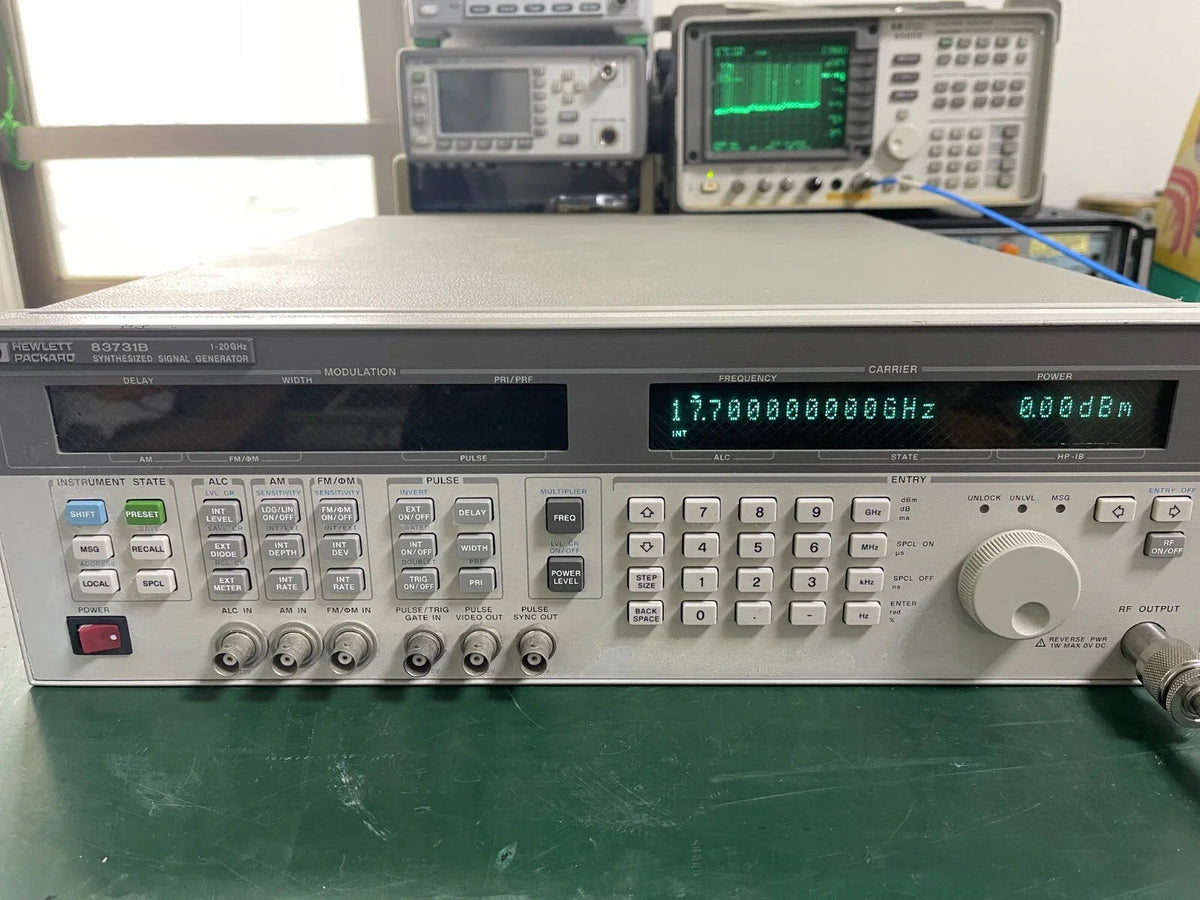 Agilent 83731B 1GHz-20GHz Synthesized Signal Generator