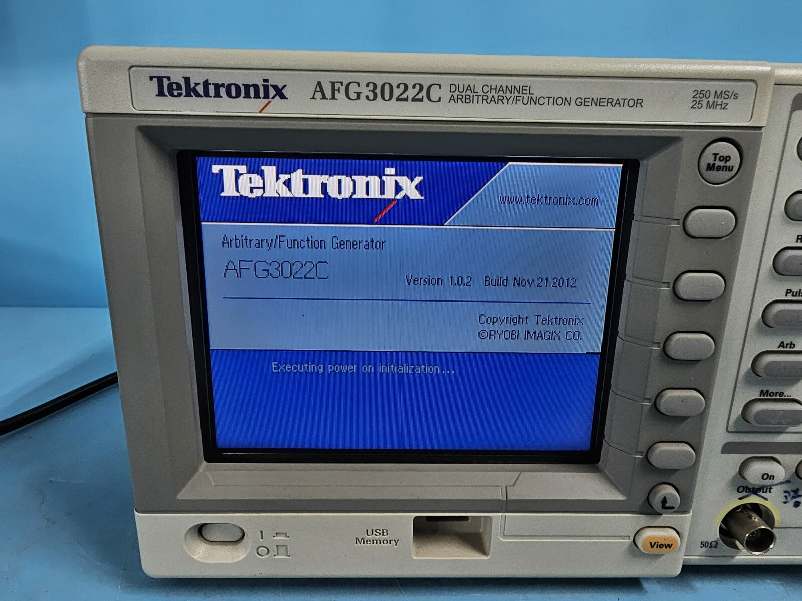 Tektronix AFG3022C 2CH Arbitrary Function Generator 25MHz