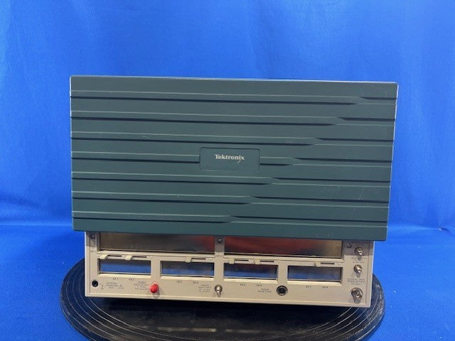 Tektronix CSA8000B Communications Signal Analyzer