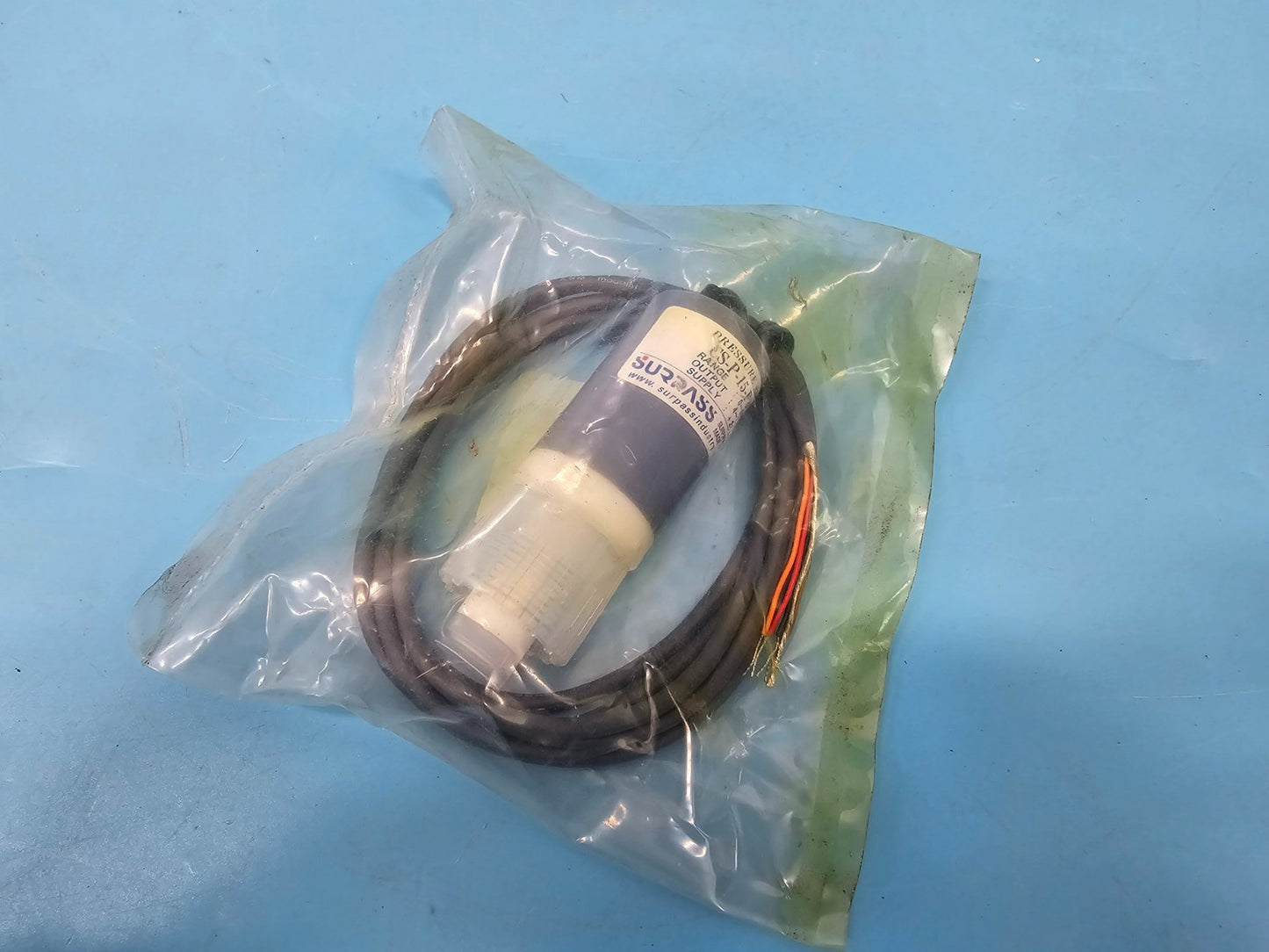 New SURPASS CS-P-15-P300P Pressure Sensor
