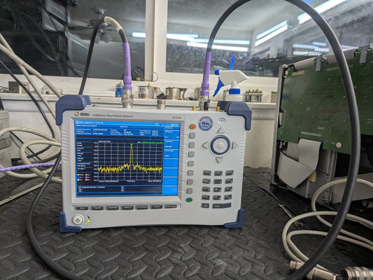 JDSU Viavi JD785B 8 GHz Handheld Analyzer