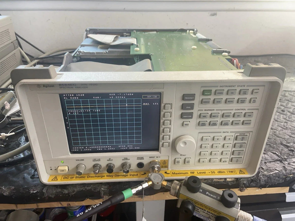 HP Agilent 8564EC 40GHz Spectrum Analyzer