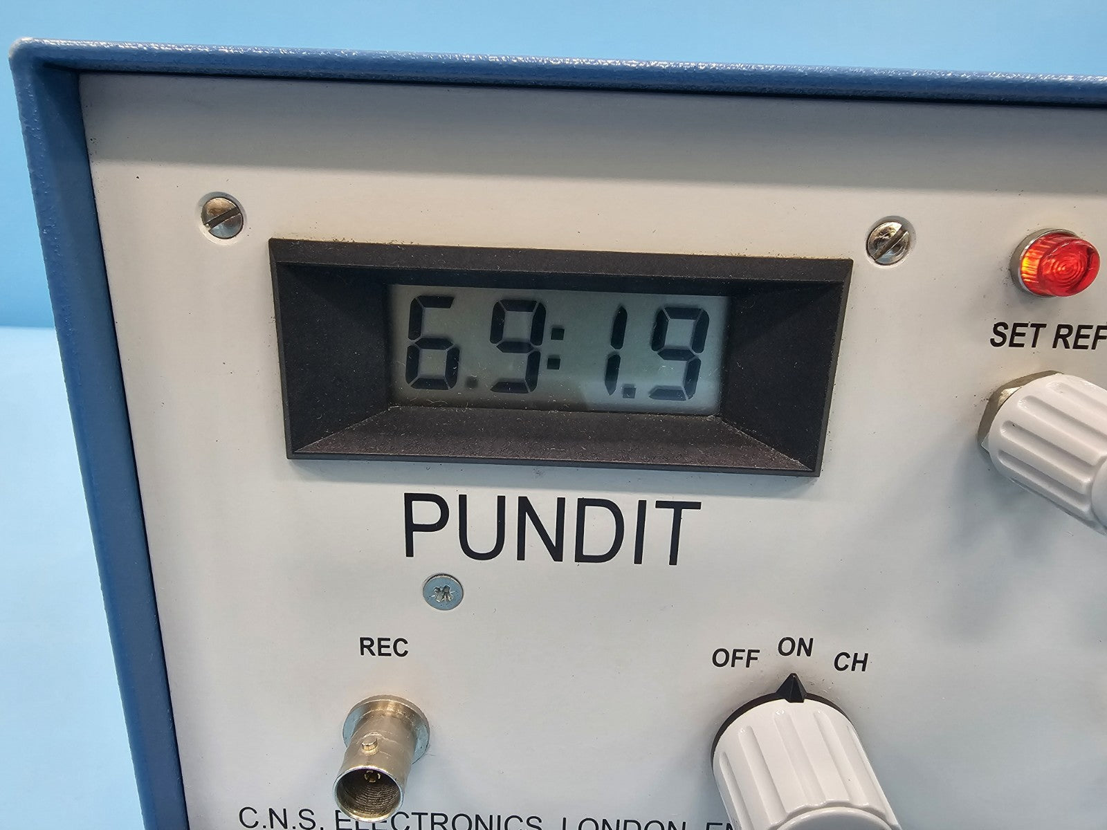 CNS Electronics PUNDIT Ultrasonic Meter
