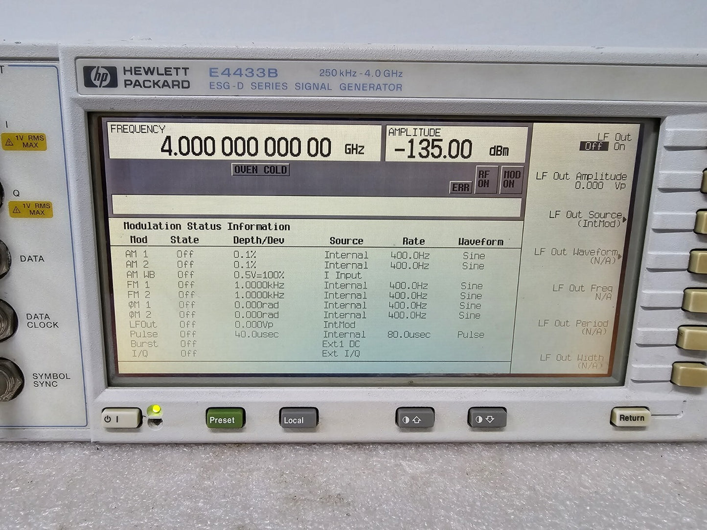 HP E4433B 250kHz-4.0GHz ESG-D Series Signal Generator