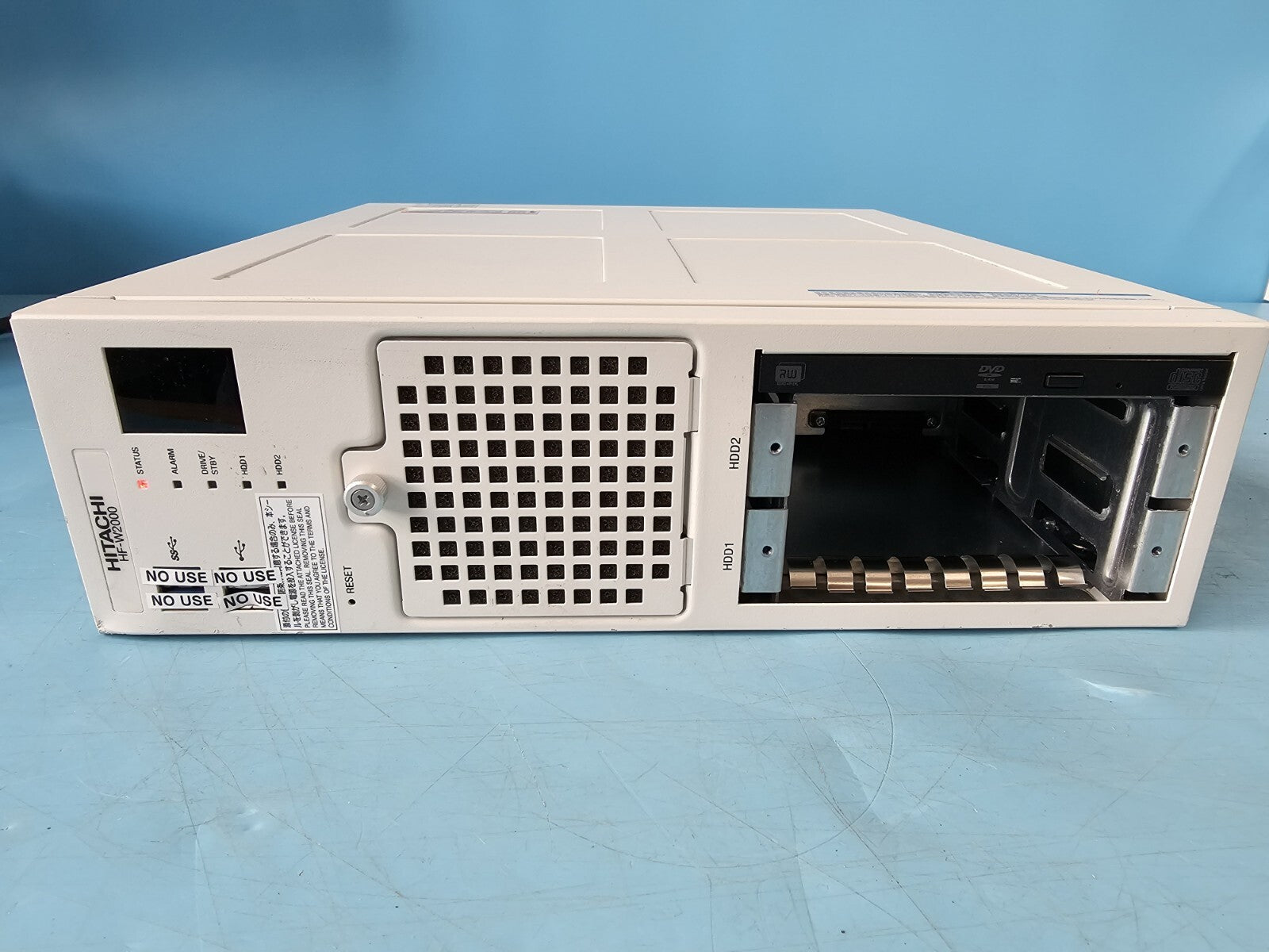 Hitachi HF-W2000 Industrial PC HJ-2045-WBMB