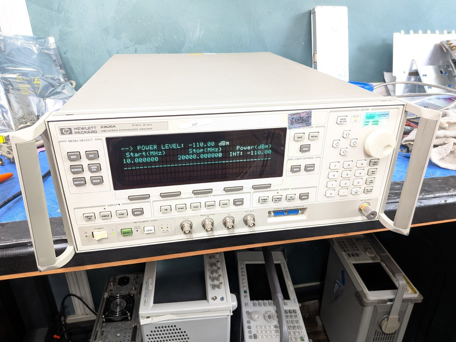 HP Agilent 83620A Signal Generator CW/Sweeper