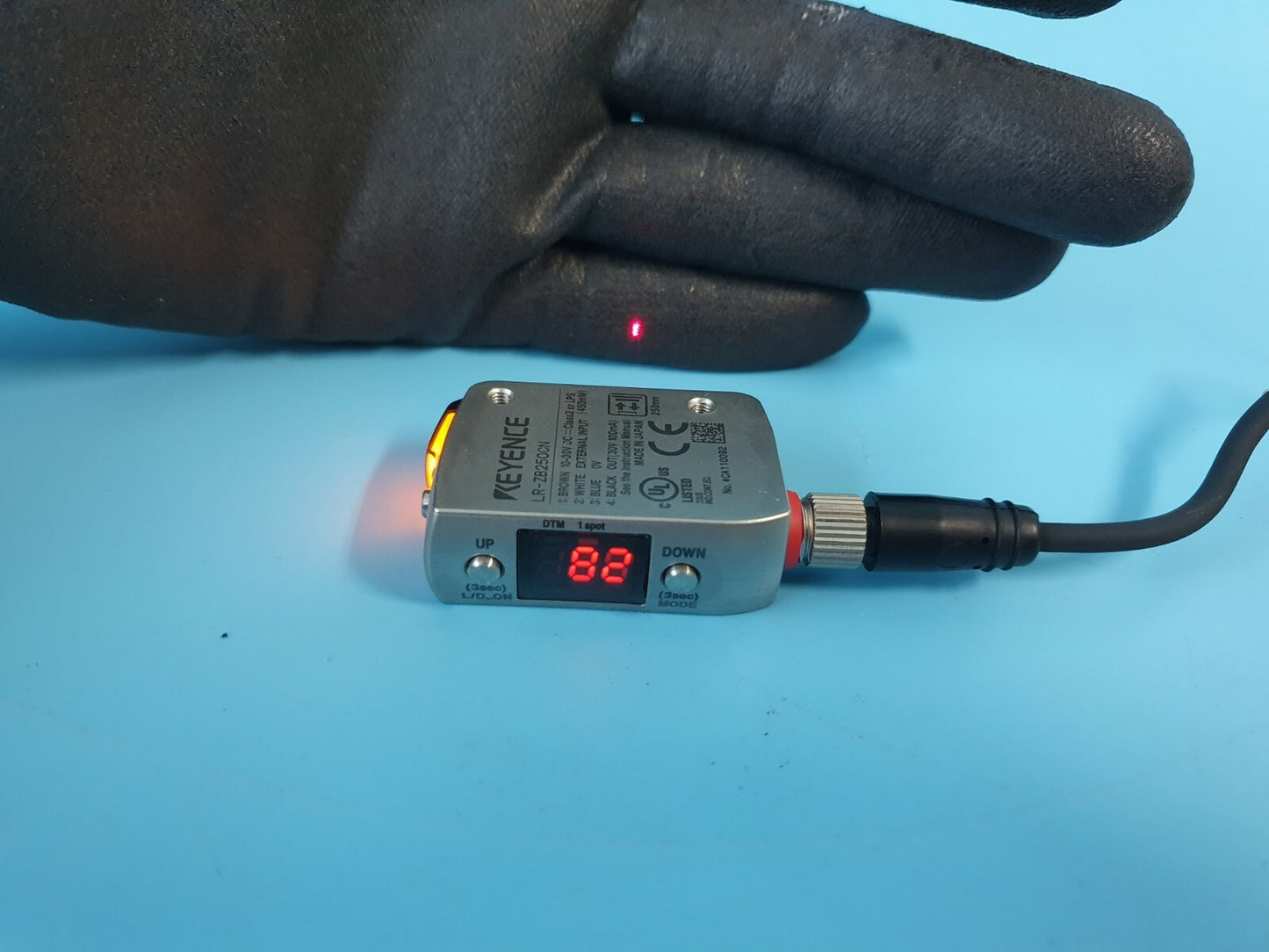 Keyence LR-ZB250CN Laser Sensor with Cable