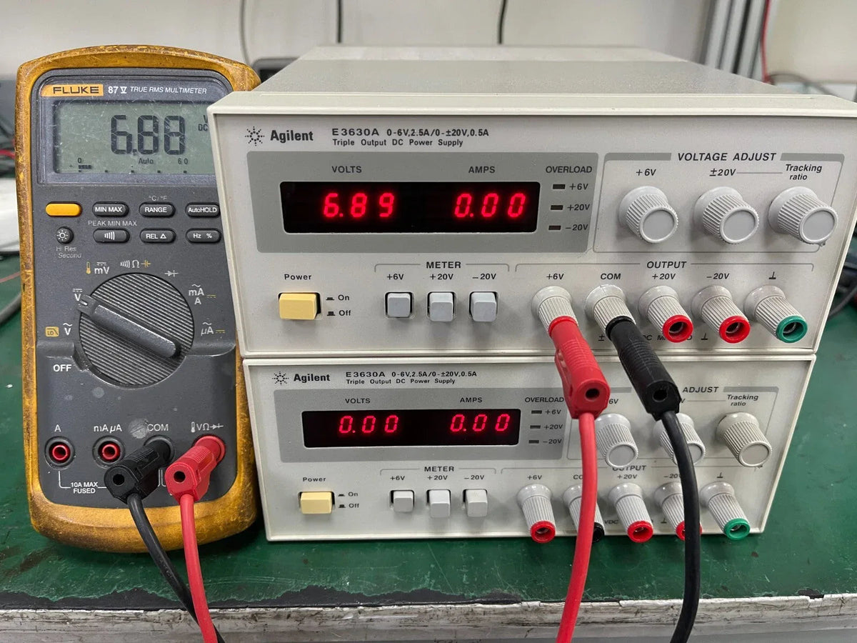 Agilent E3630A Triple Output 0-6V/5A DC Power Supply