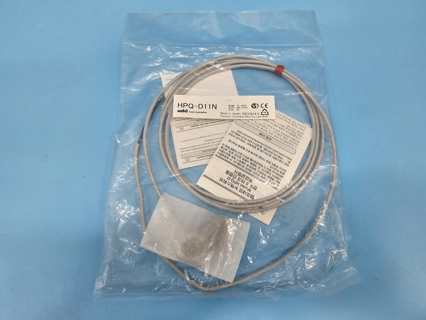 New AZBIL HPQ-D11N Liquid Level Sensor