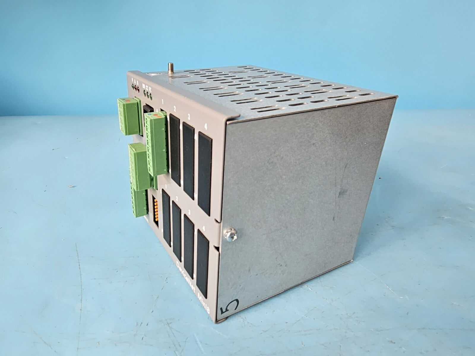 Eurotherm Mini8 ACQ DeviceNet Temperature Controller