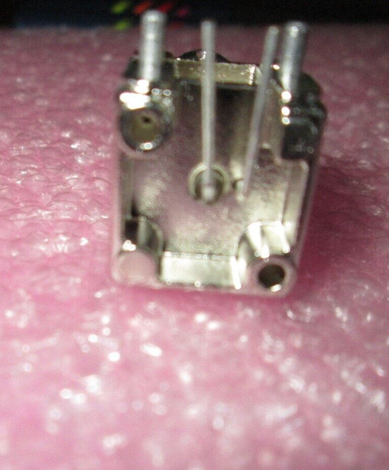 RF Connector BNC Jack Right Angle Keysight 1250-1842