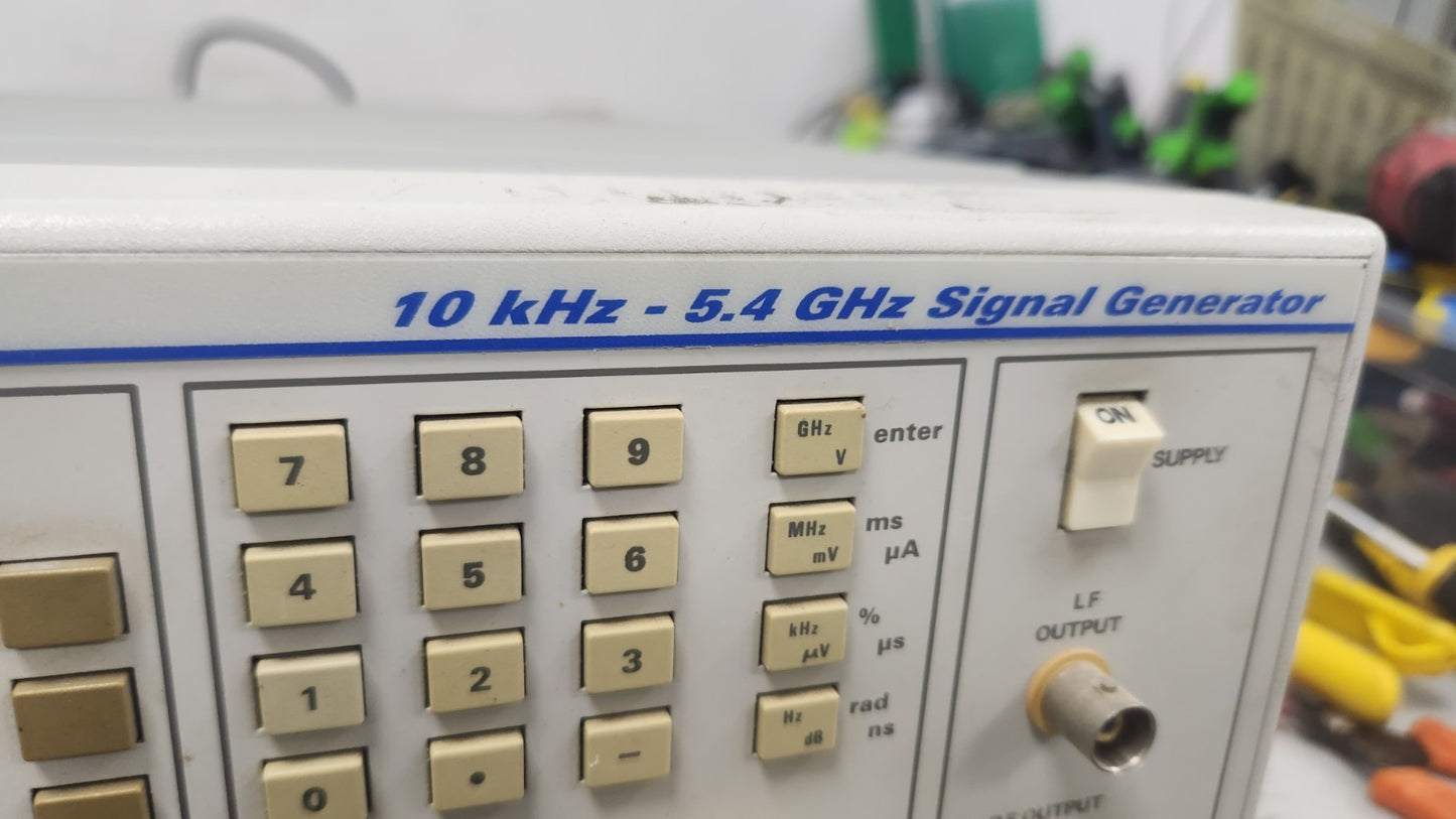 IFR 2032 Signal Generator 10KHz-5.4GHz