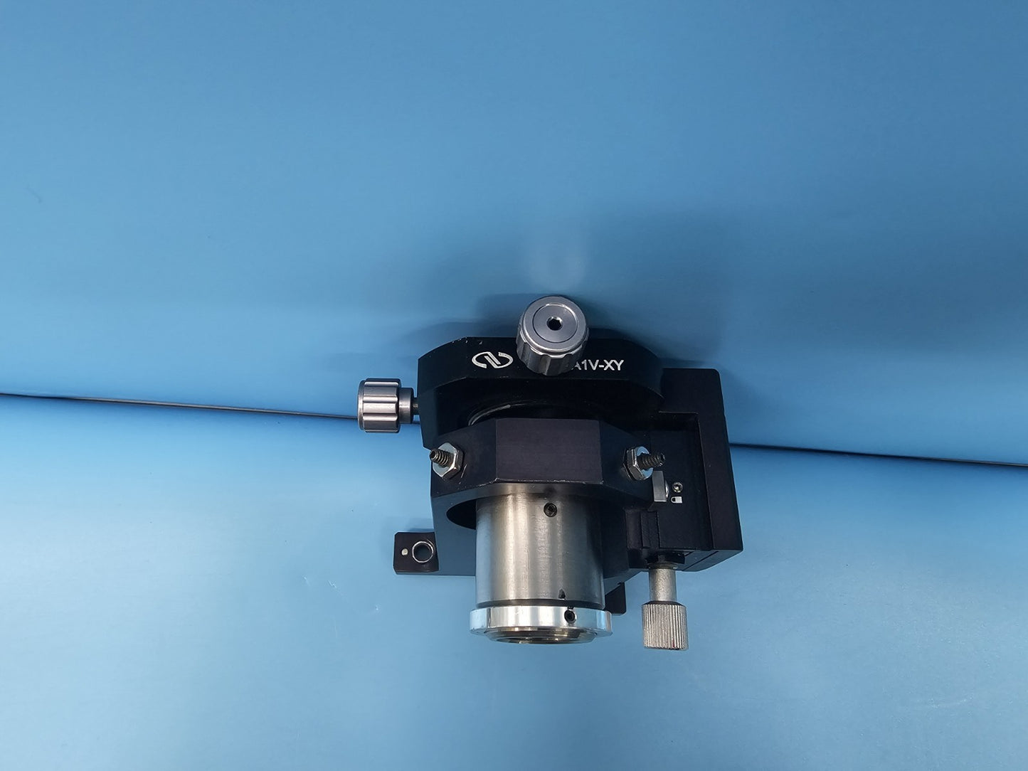 Newport LA1V-XY Thorlabs DT12 Stage