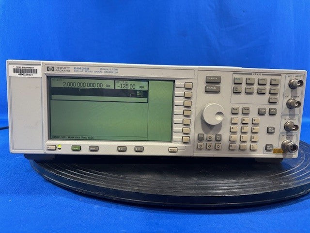 HP Agilent E4424B ESG-AP 2GHz Signal Generator