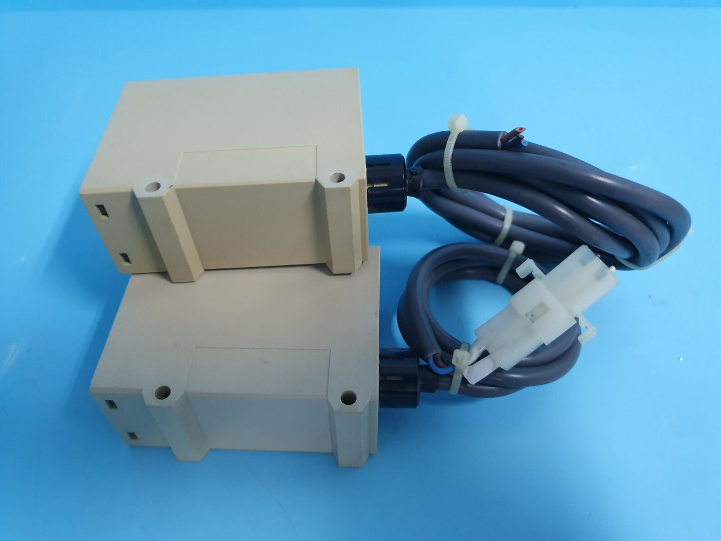 Omron E4B-T1RE4 Ultrasonic Sensor