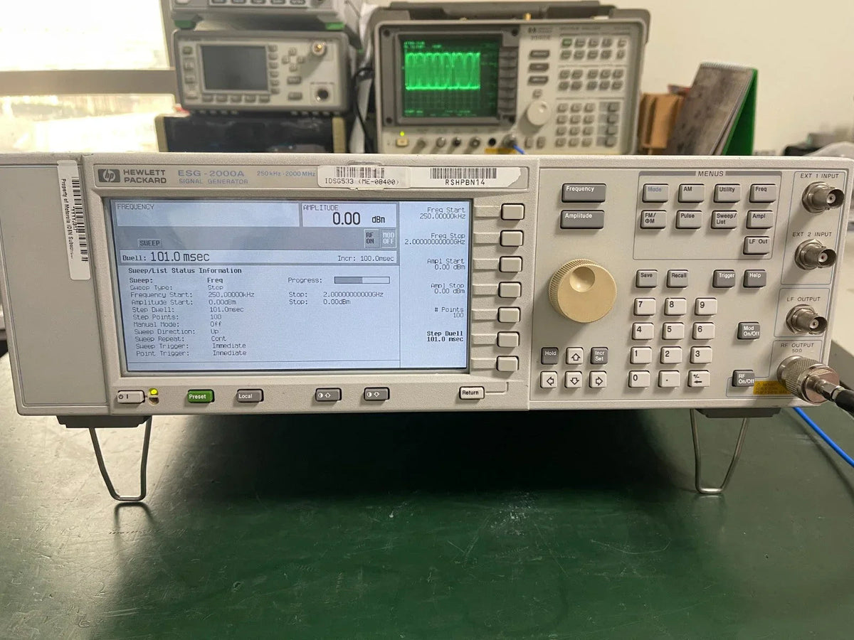 HP Agilent E4420A ESG Signal Generator 250kHz-2GHz