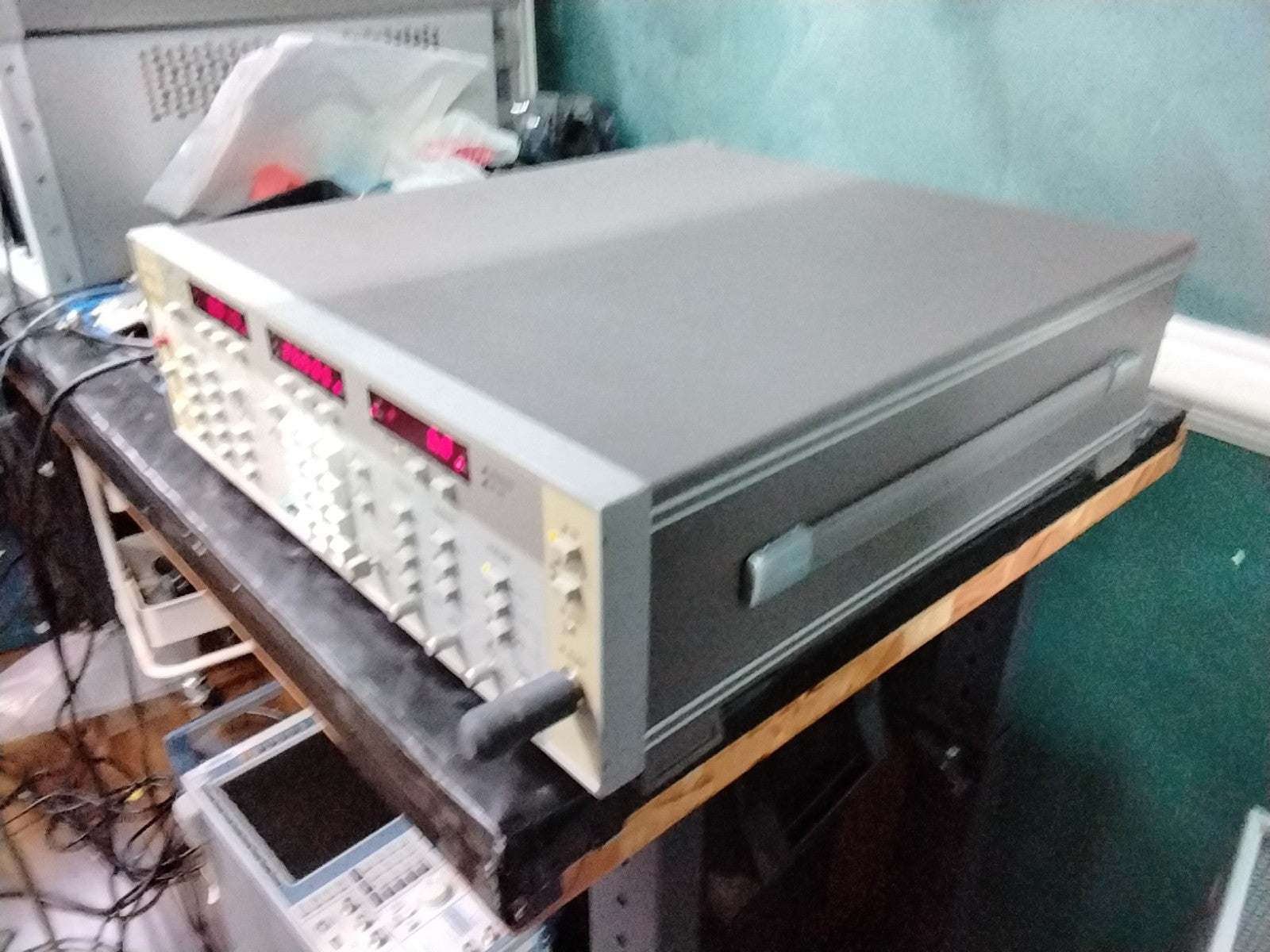 Wiltron 6659A Programmable Sweep Generator 10MHz-26.5GHz