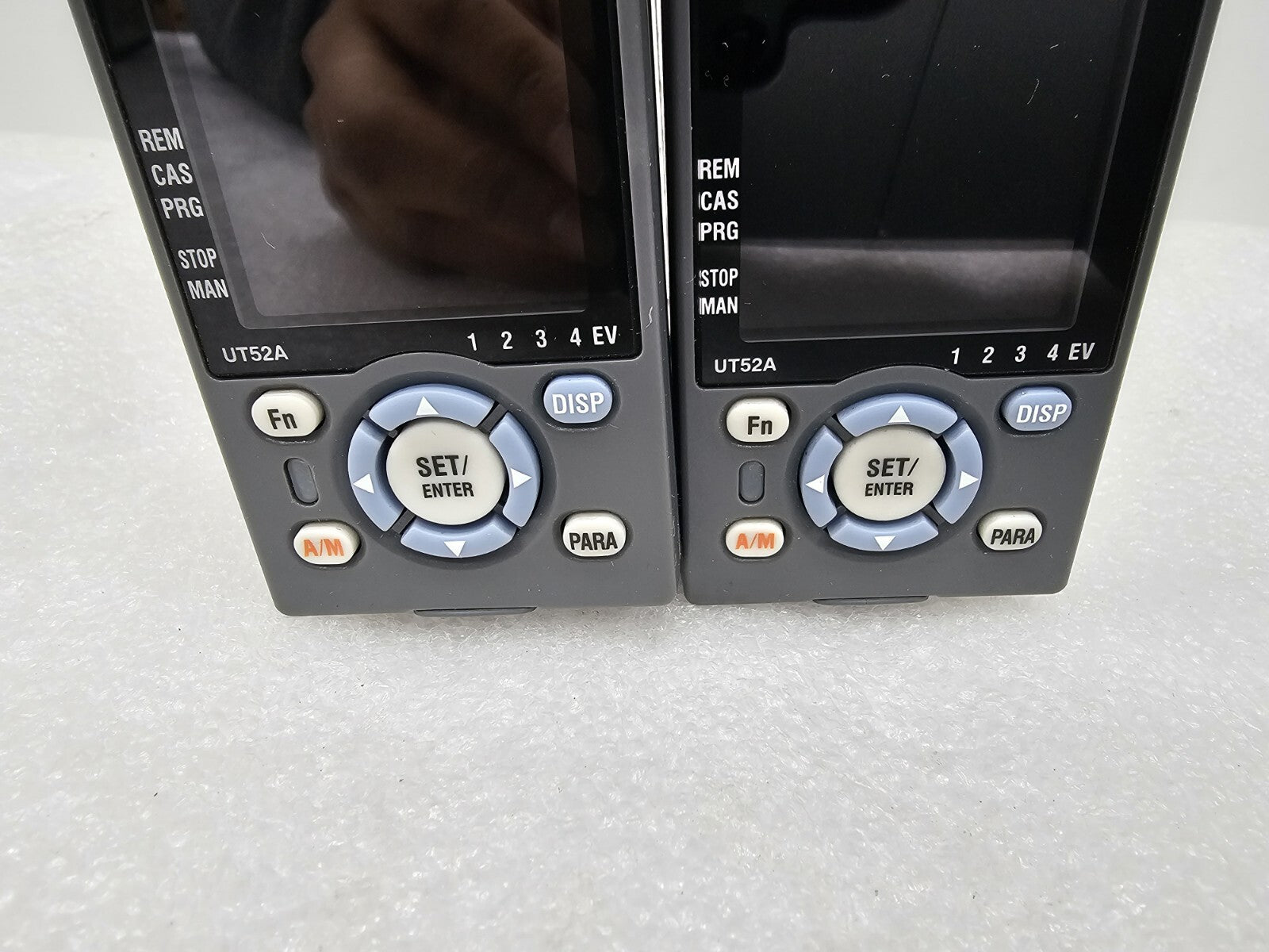 Yokogawa UT52A Temperature Controller S10