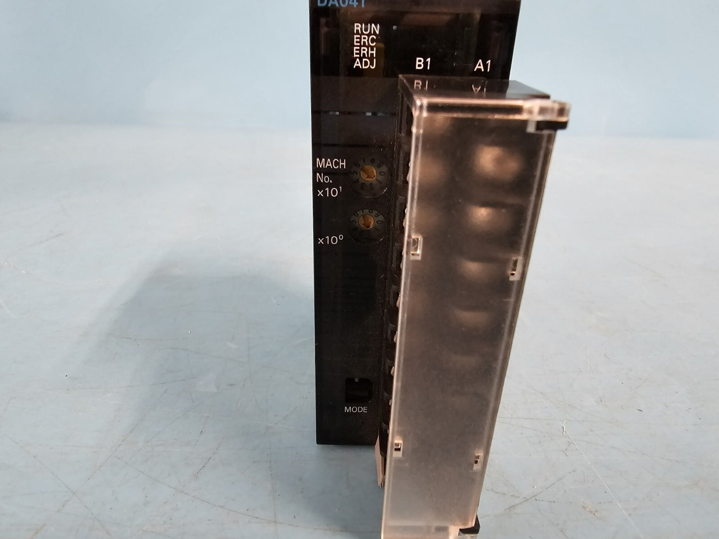 Omron CJ1W-DA041 D/A Converter Unit