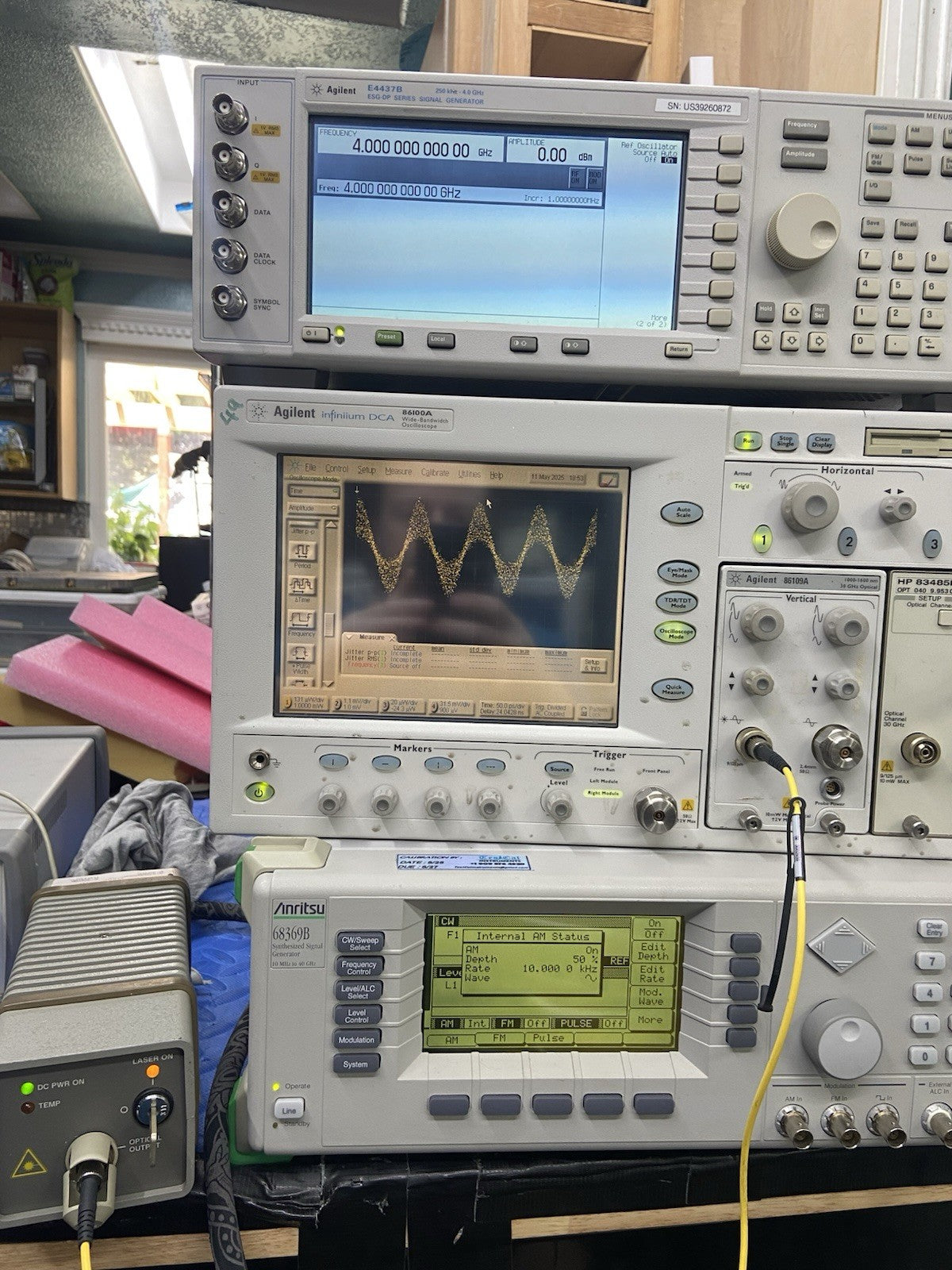 Agilent 86100A Oscilloscope 40/66GHz Optical 30GHz Electrical