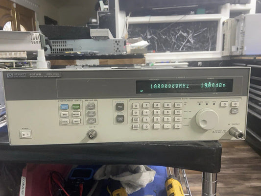 Agilent HP 83712B 0.01-20GHz Signal Generator