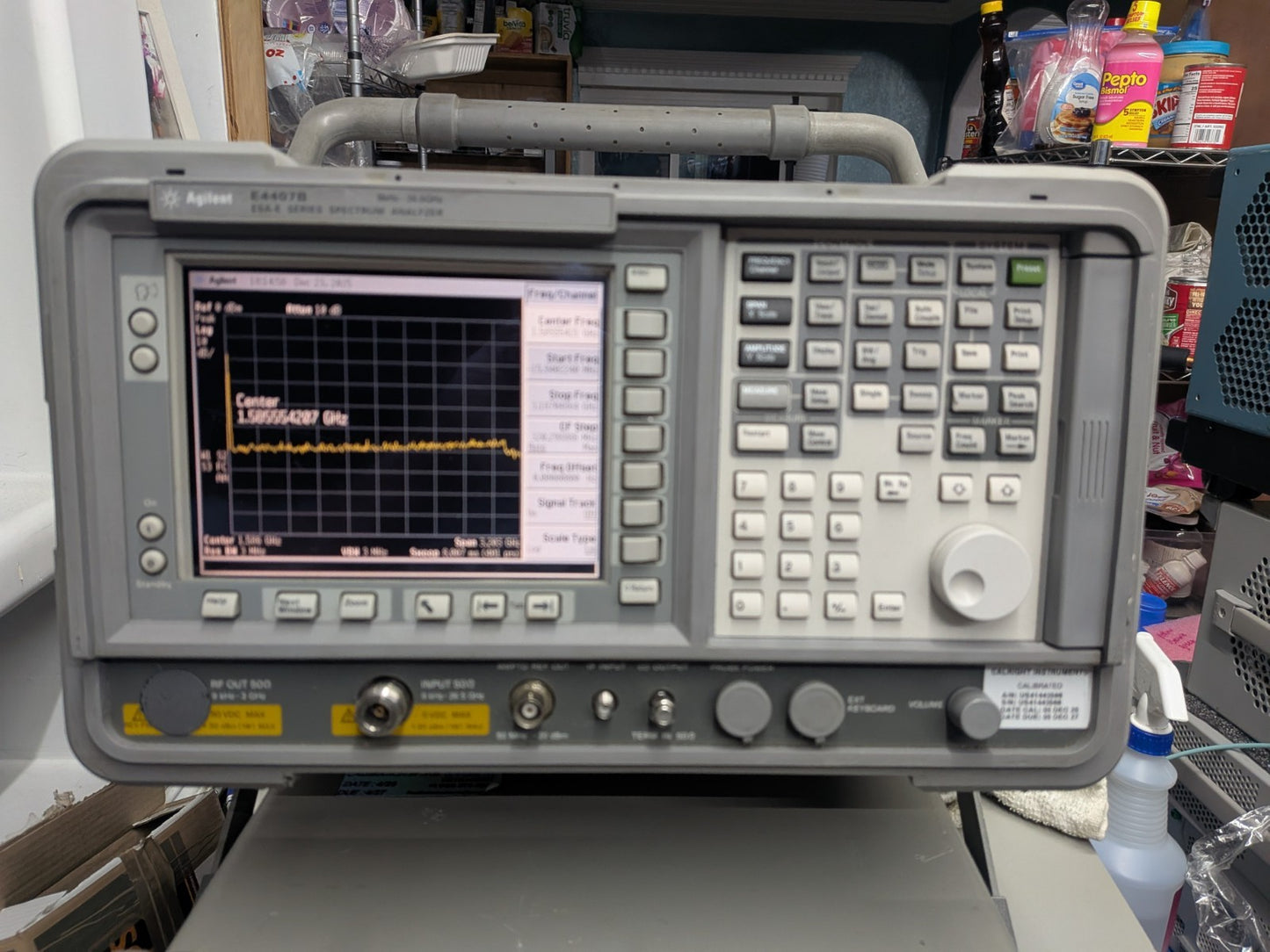 Agilent HP Keysight E4407B 26.9 GHz Spectrum Analyzer