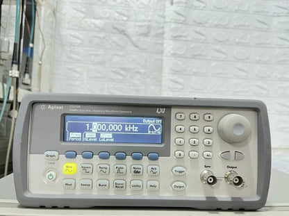 Used Agilent 33210A 10MHz Precision Waveform Signal Generator