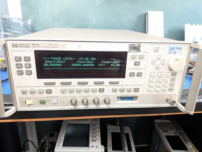 HP Agilent 83620A Signal Generator CW/Sweeper