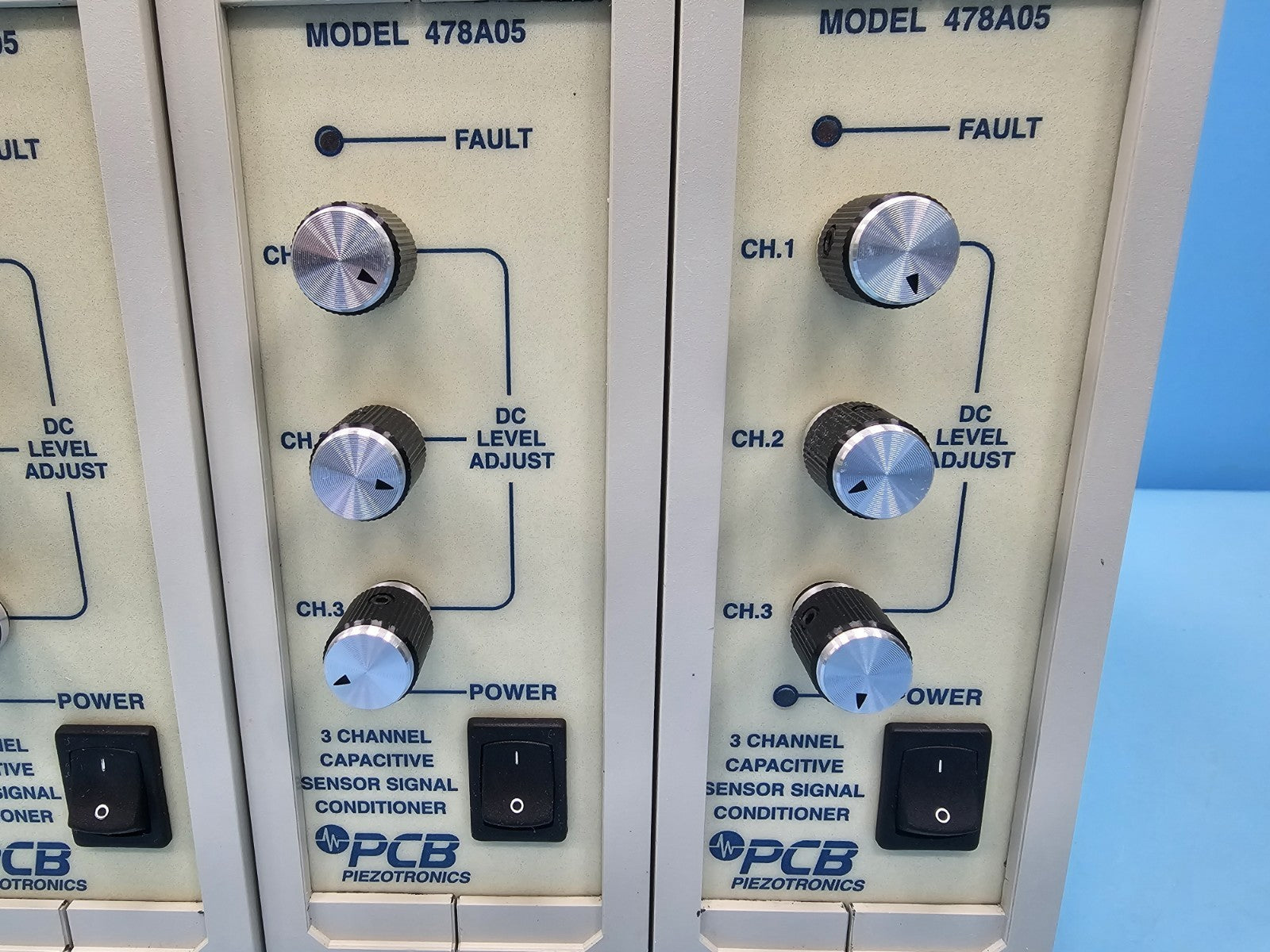 PCB Piezotronics 478A05 Signal Conditioner