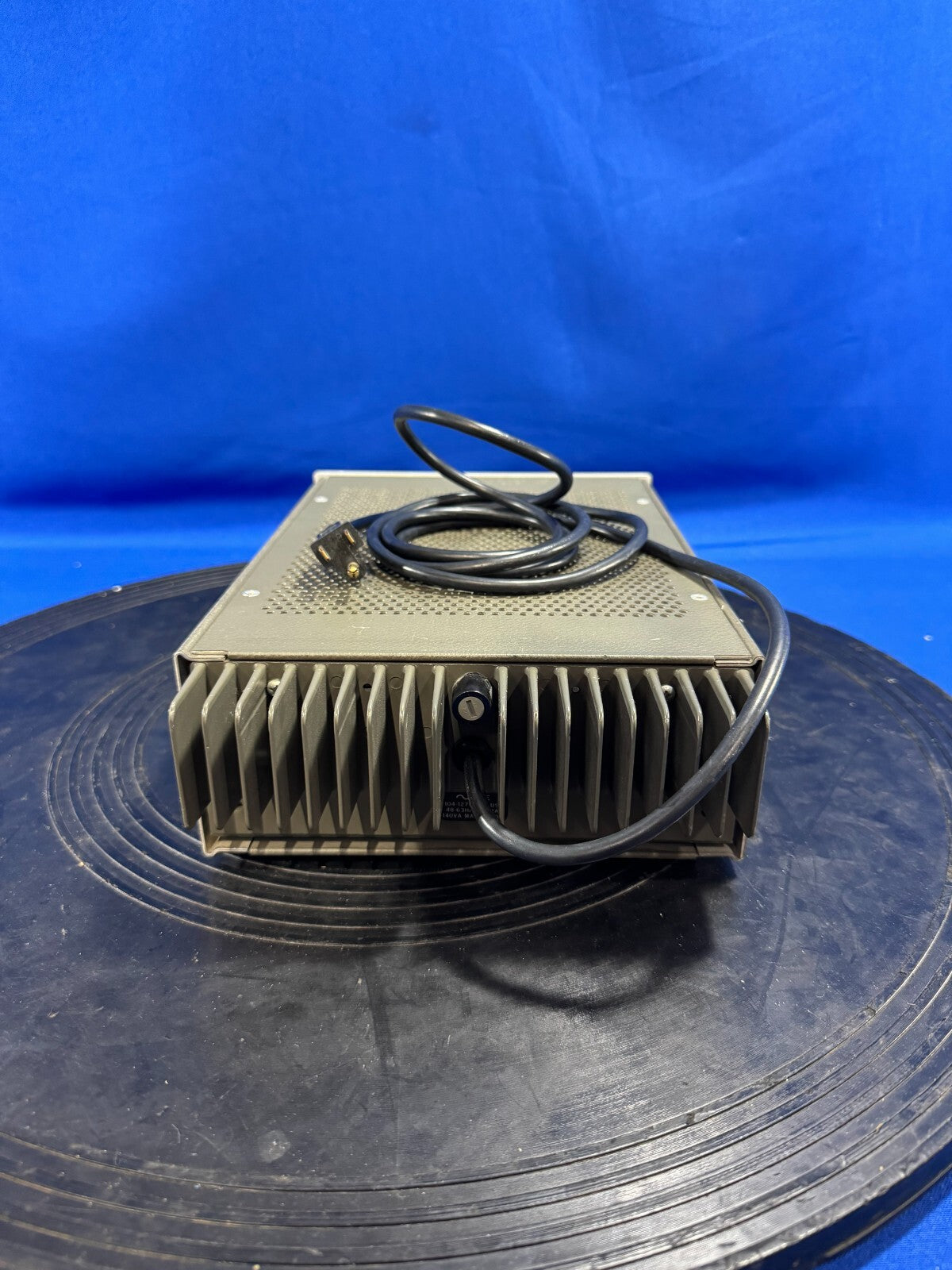 HP 6237B Triple Output Power Supply