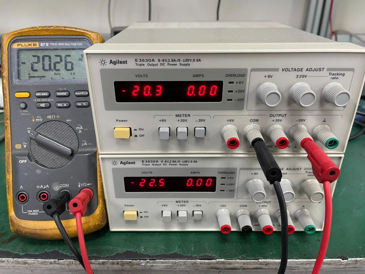 Agilent E3630A Triple Output 0-6V/5A DC Power Supply