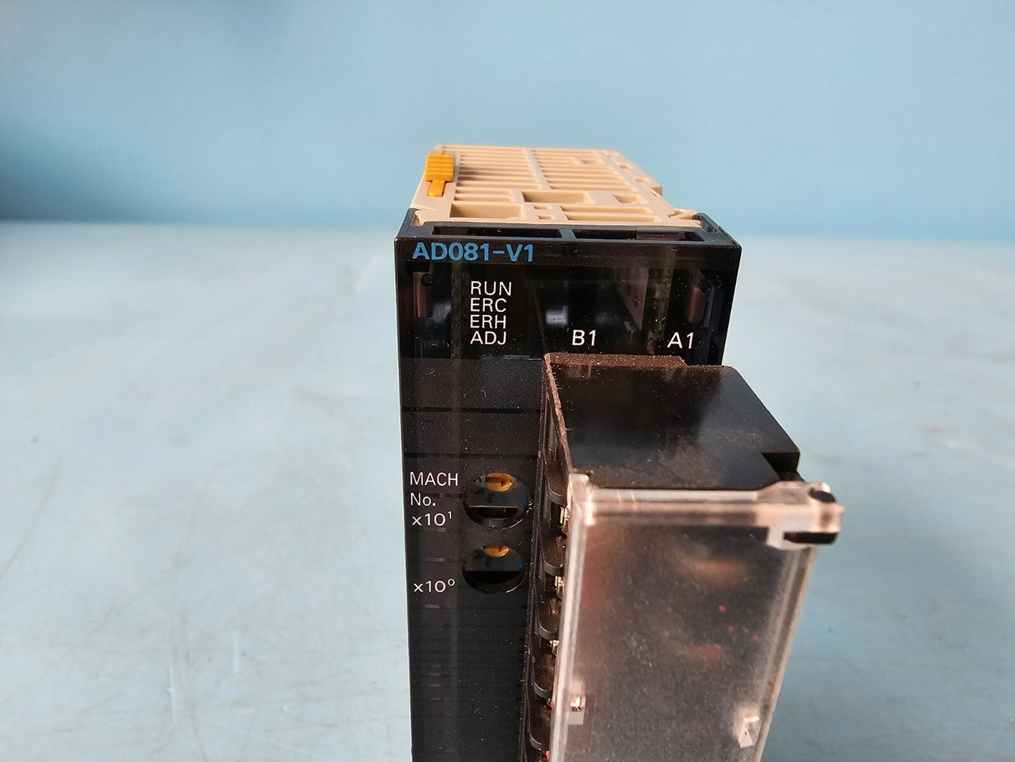 Omron CJ1W-AD081-V1 A/D Converter Unit