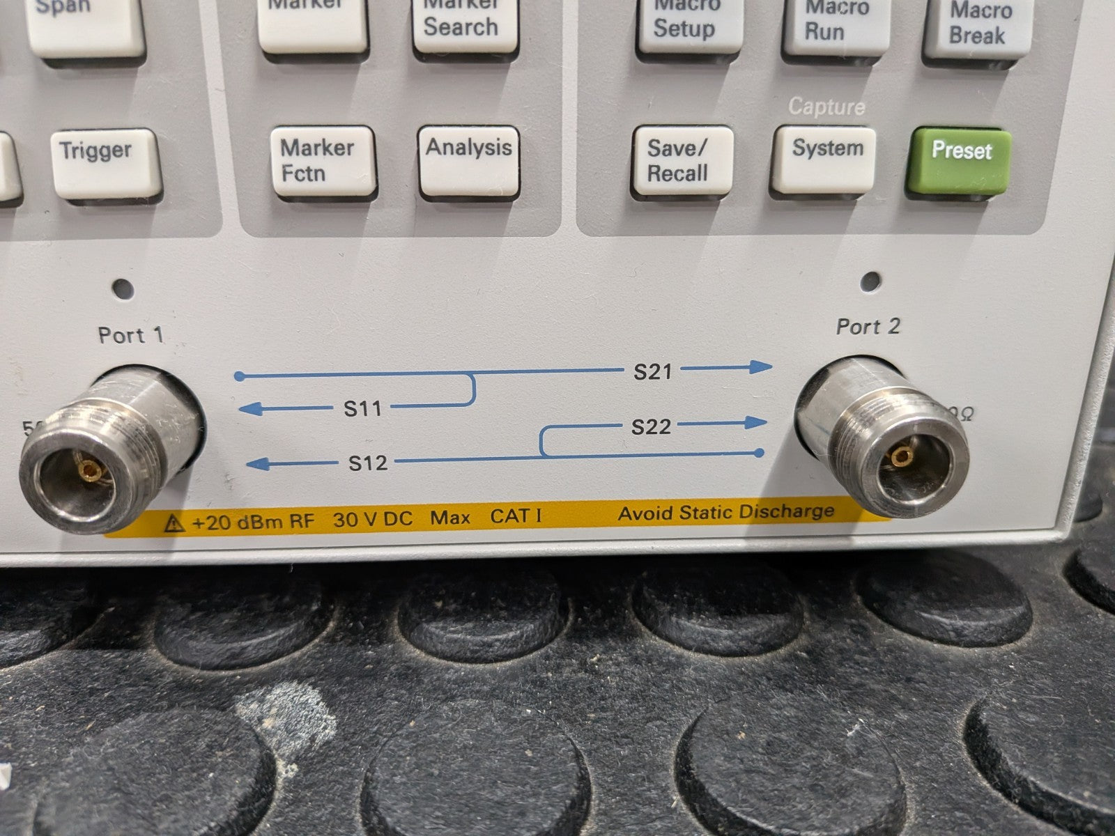 HP Keysight Agilent E5062A 3 GHz ENA-L RF Vector Network Analyzer