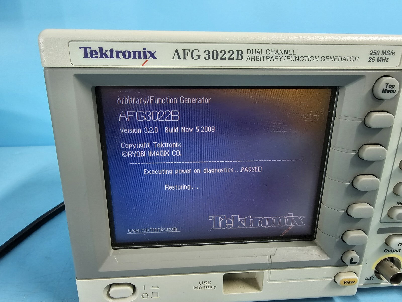 Tektronix AFG3022B 2CH Arbitrary Function Generator 25MHz