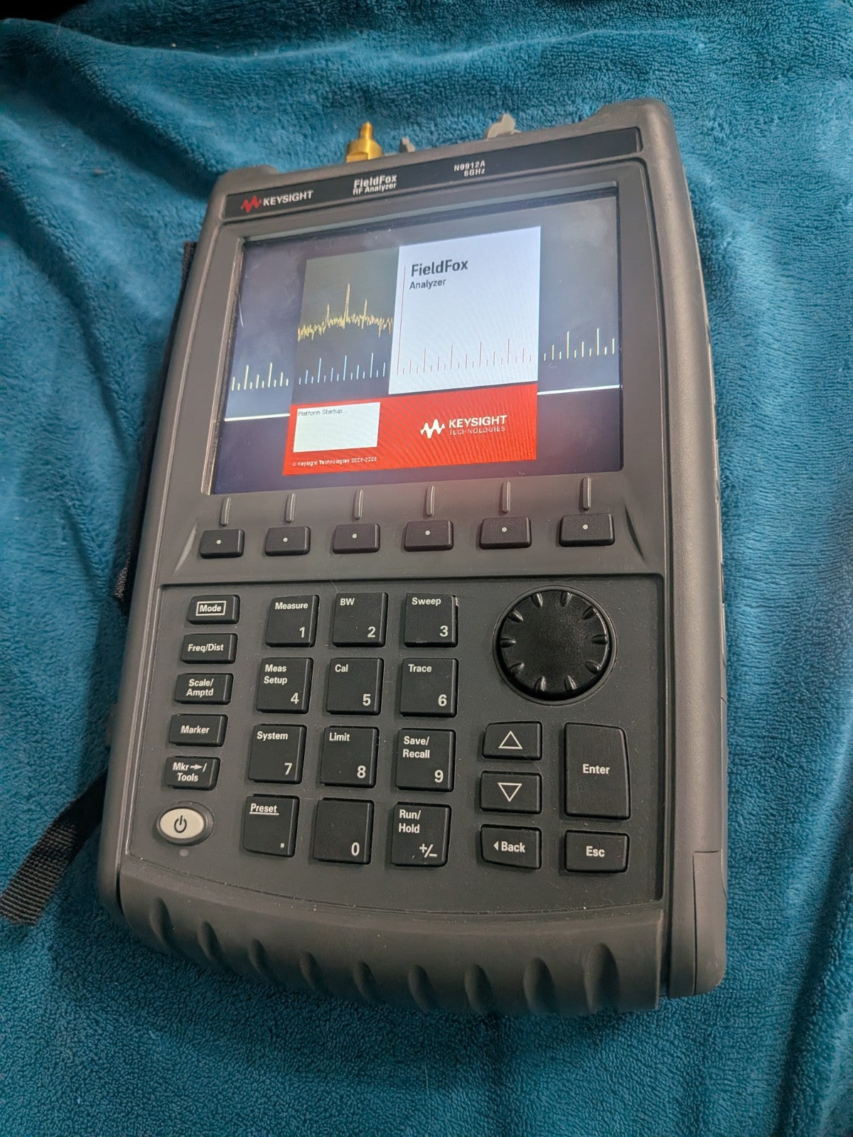 Keysight Agilent Fieldfox N9912A Spectrum Analyzer VNA Meter