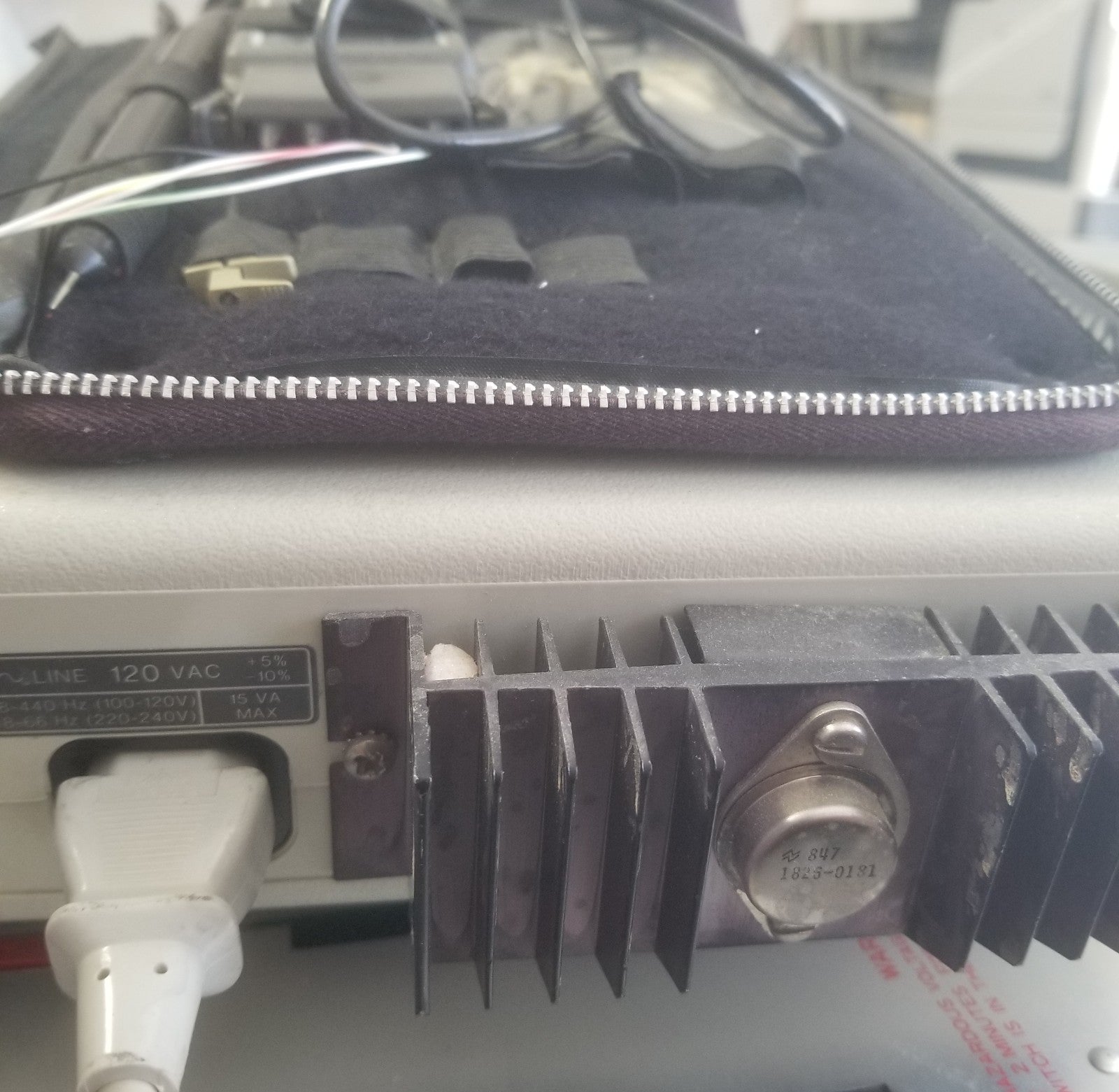 HP 5004A Signature Analyzer with Accessories