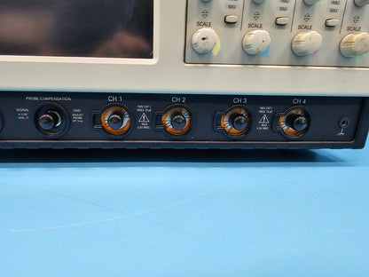 Tektronix TDS7054 Digital Phosphor Oscilloscope 500MHz
