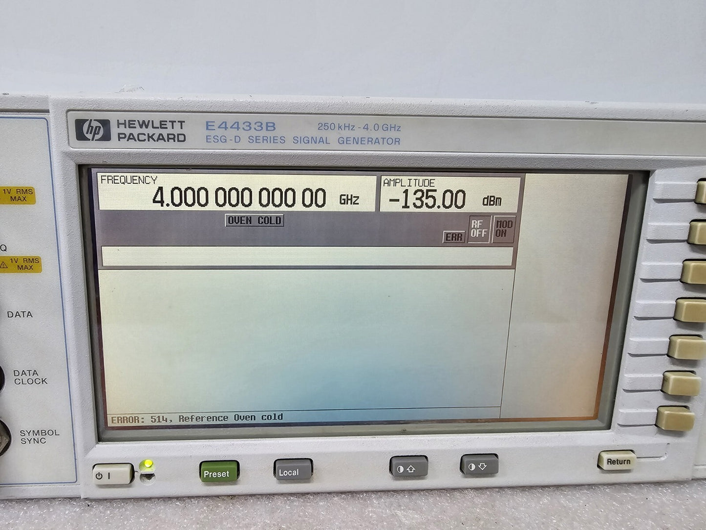 HP E4433B 250kHz-4.0GHz ESG-D Series Signal Generator