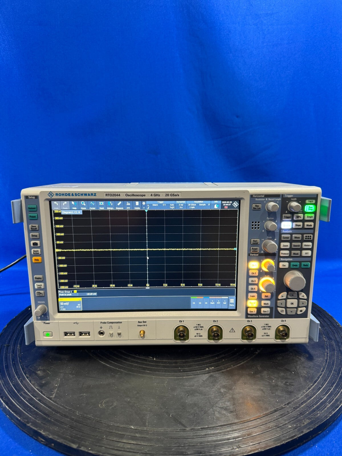 Rohde Schwarz RTO2044 4GHz Oscilloscope