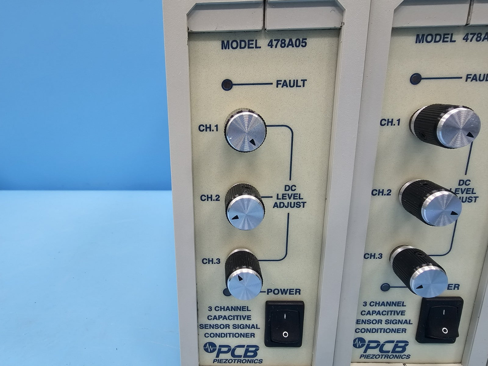 PCB Piezotronics 478A05 Signal Conditioner