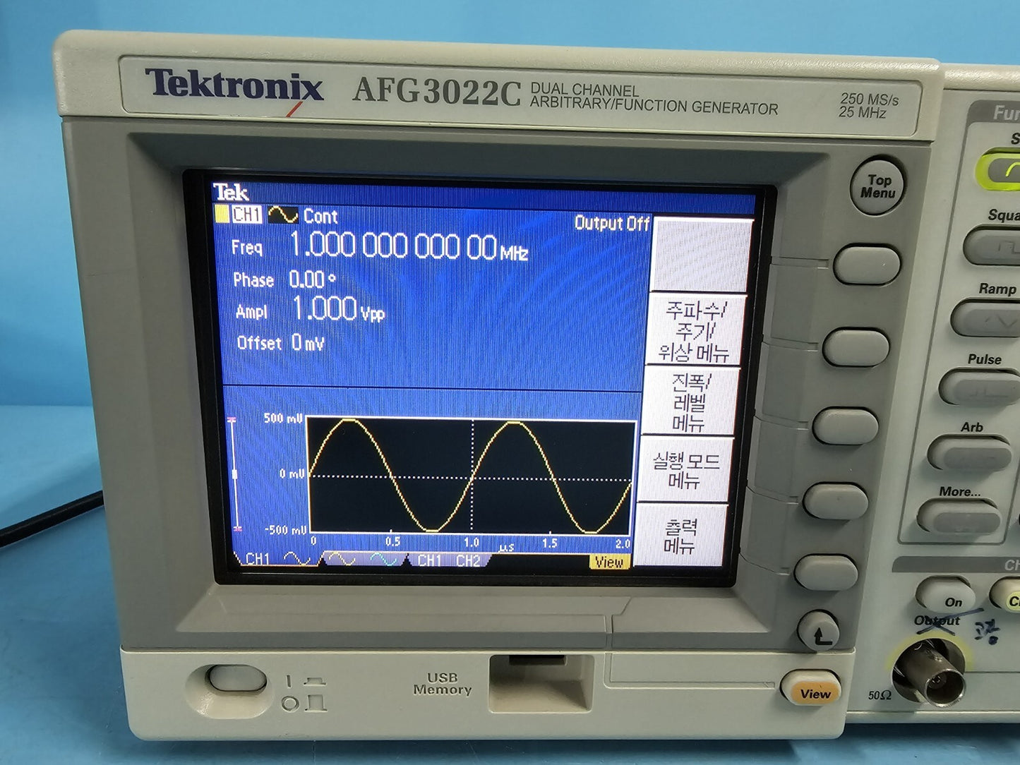 Tektronix AFG3022C 2CH Arbitrary Function Generator 25MHz